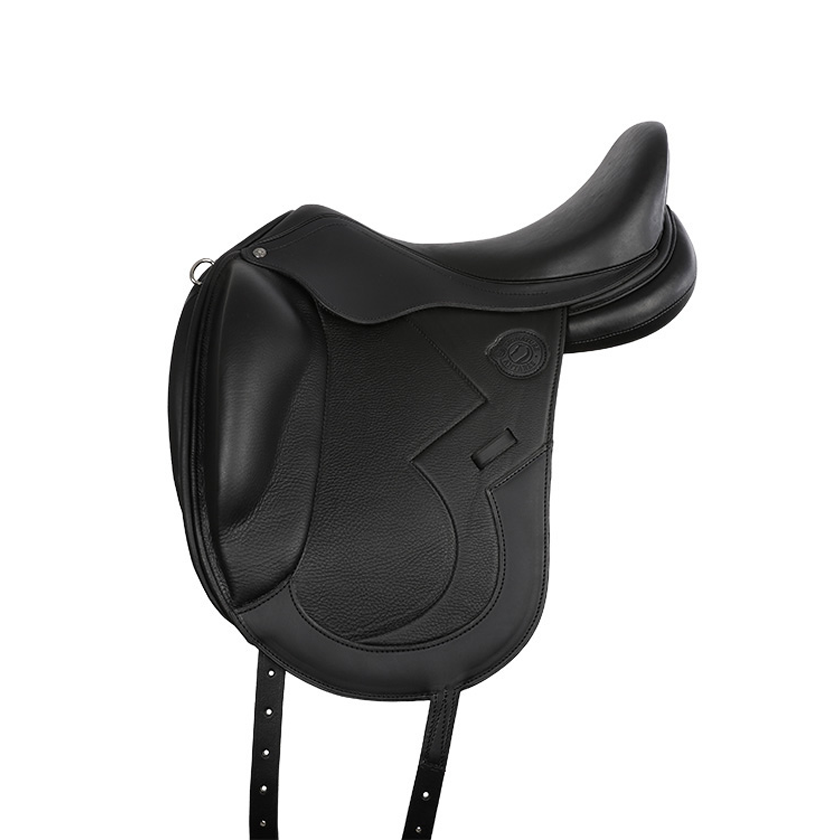Signature Dressage saddle with calfskin leather