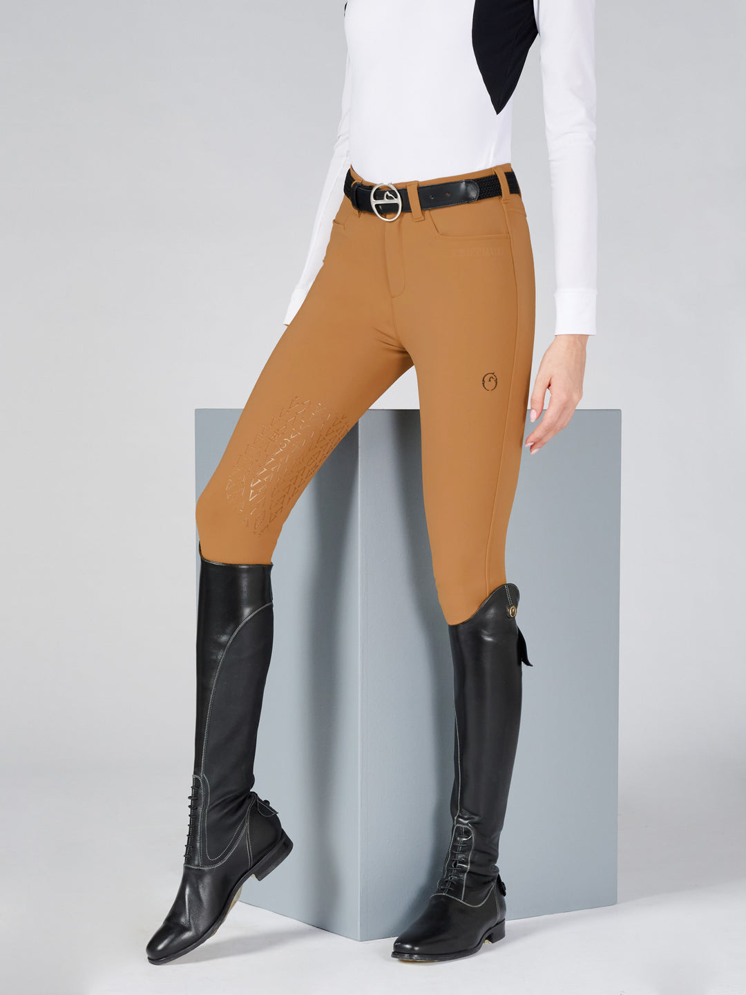 Syracuse breeches knee grip