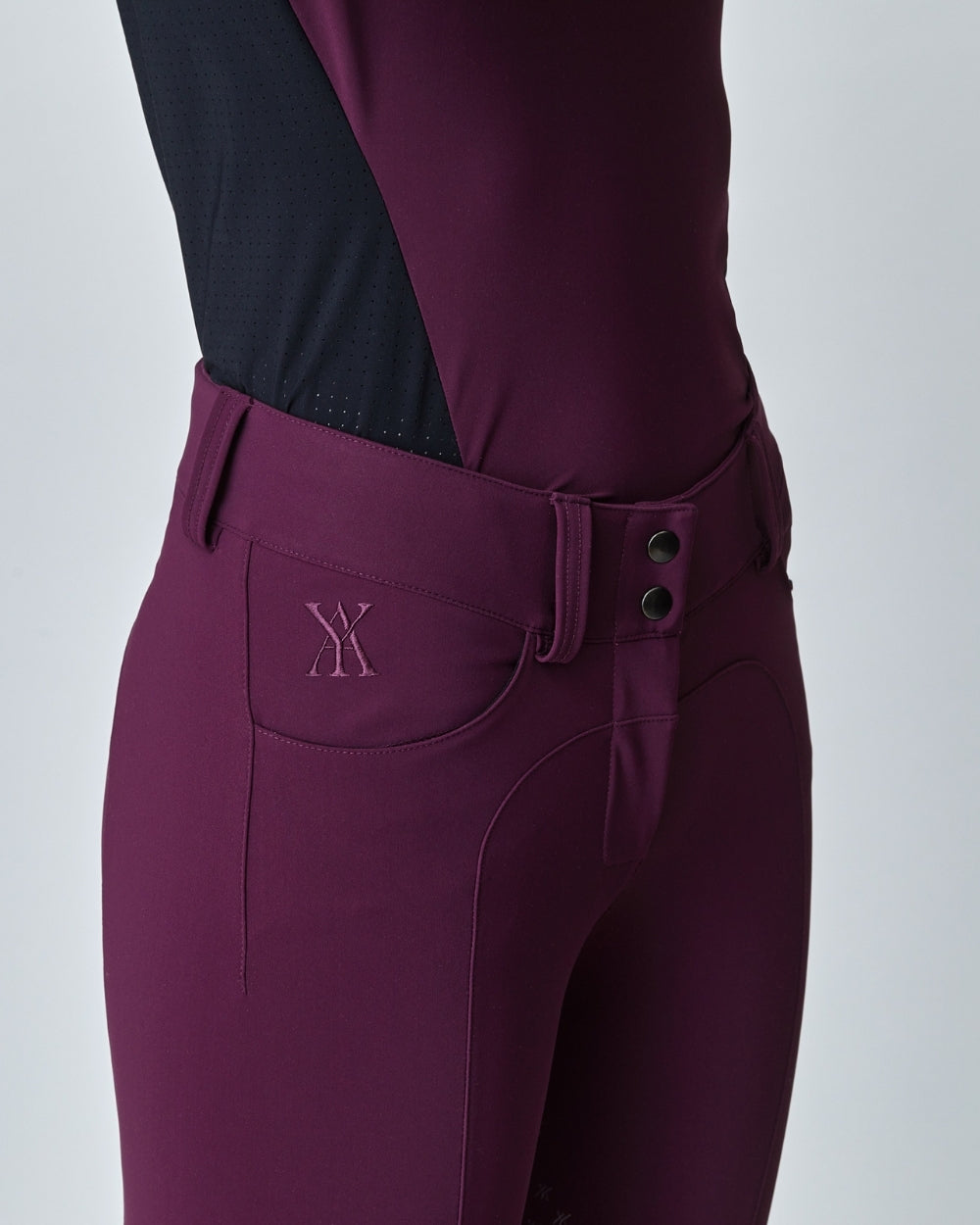 Compression performance riding breeches knee grip