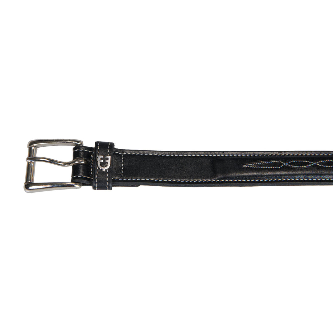 Leather belt with handcrafted embroidery