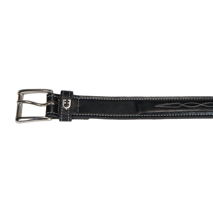 Leather belt with handcrafted embroidery