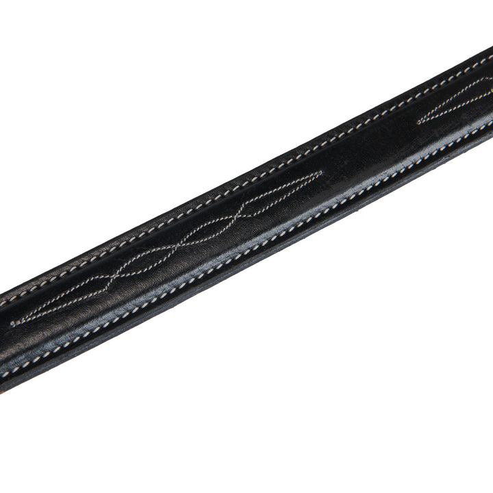 Leather belt with handcrafted embroidery