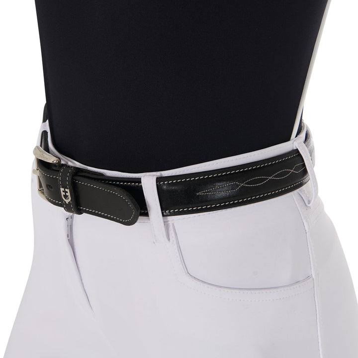 Leather belt with handcrafted embroidery