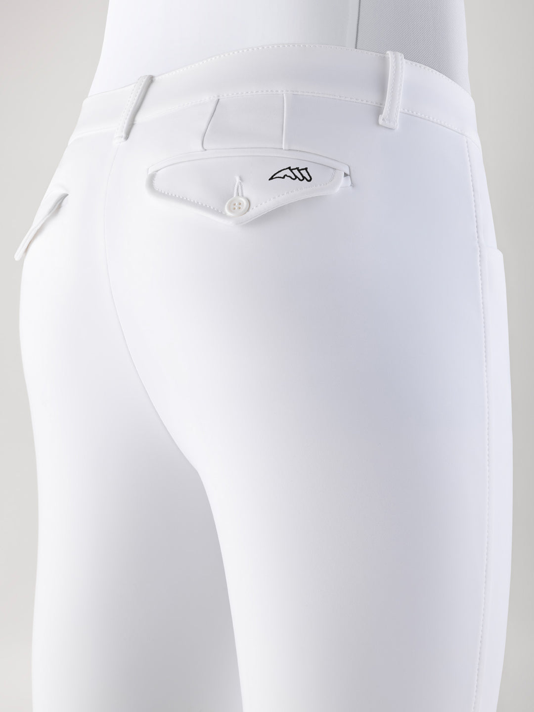 Equiline Albertk White
