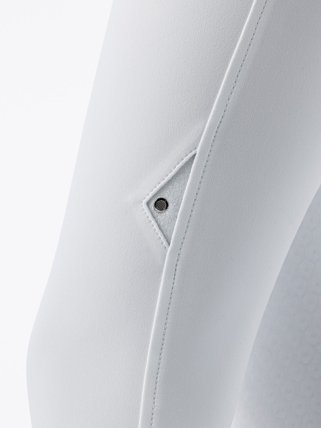 Equiline Crystalef White