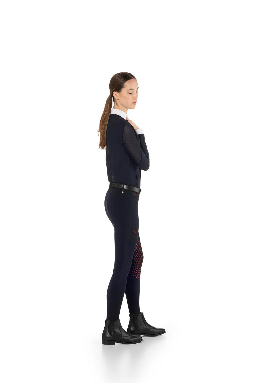 Jumping GI breeches knee grip