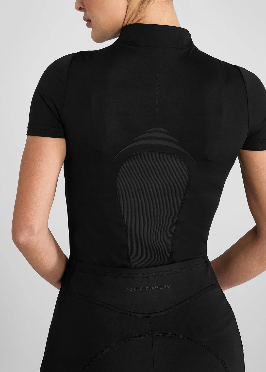 Define base layer short sleeves