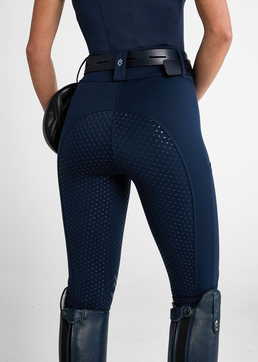 Compression breeches full grip