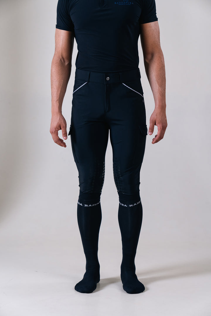 Breeches knee grip lateral pockets