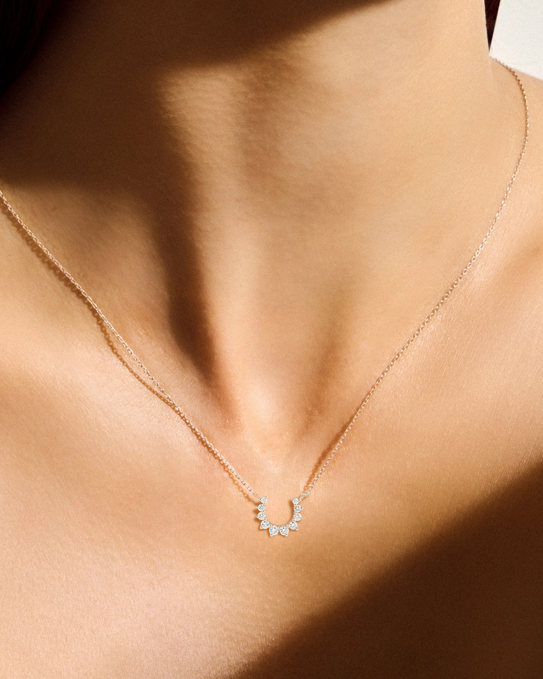 Confidence 9k necklace with White Diamonds