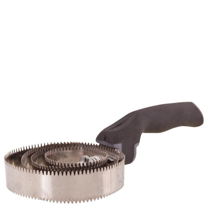 Metal curry comb soft grip